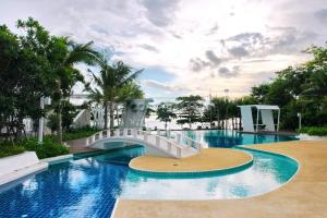 lumpini parkbeach jomtien pattaya sea view by dome