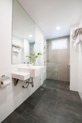 shade house bitec bangna