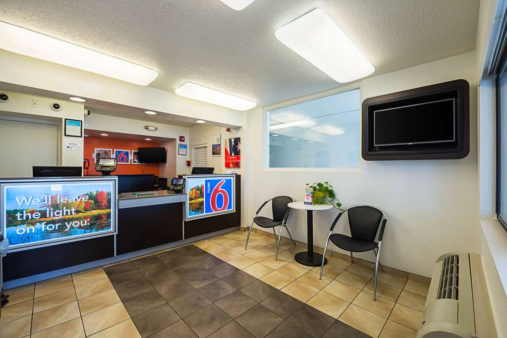 motel 6 hammond in chicago area