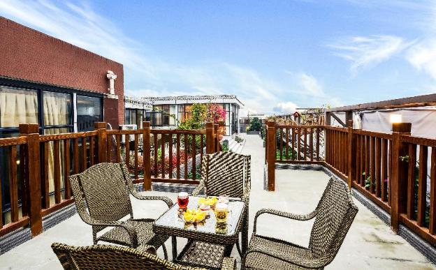 atour hotel chengdu xinhuizhan