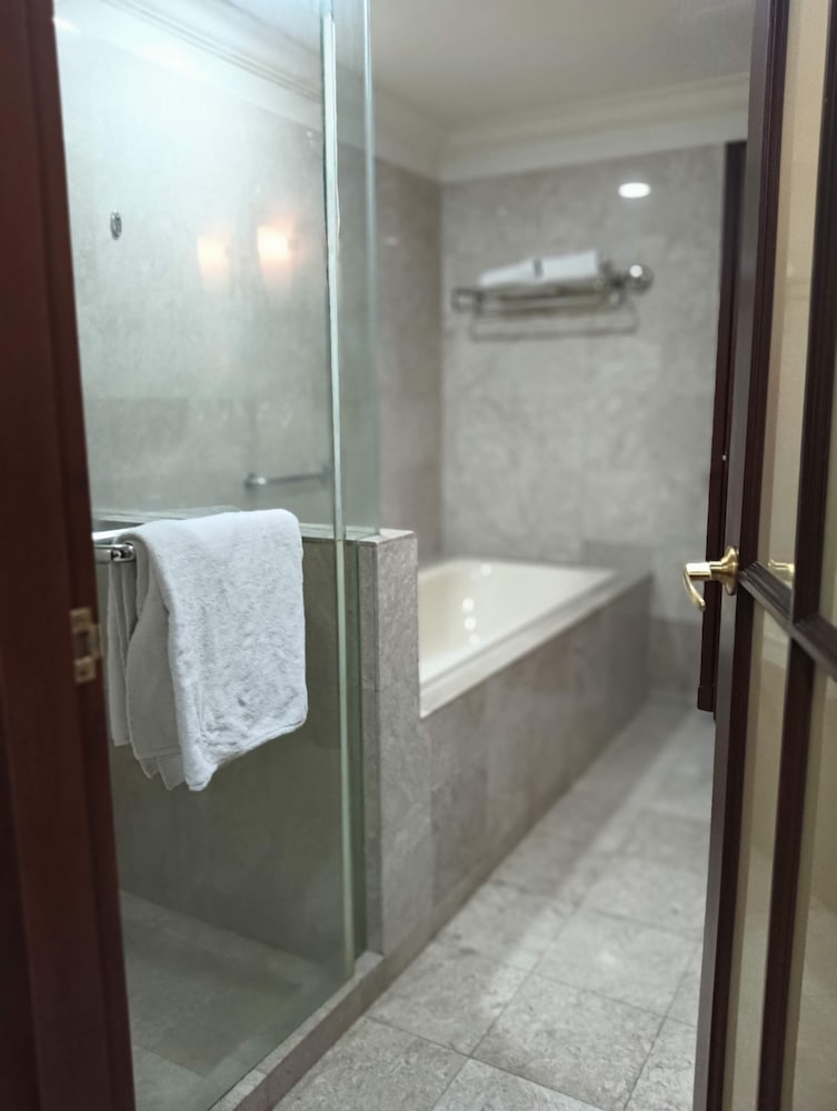 berjaya times square service suite kuala lumpur