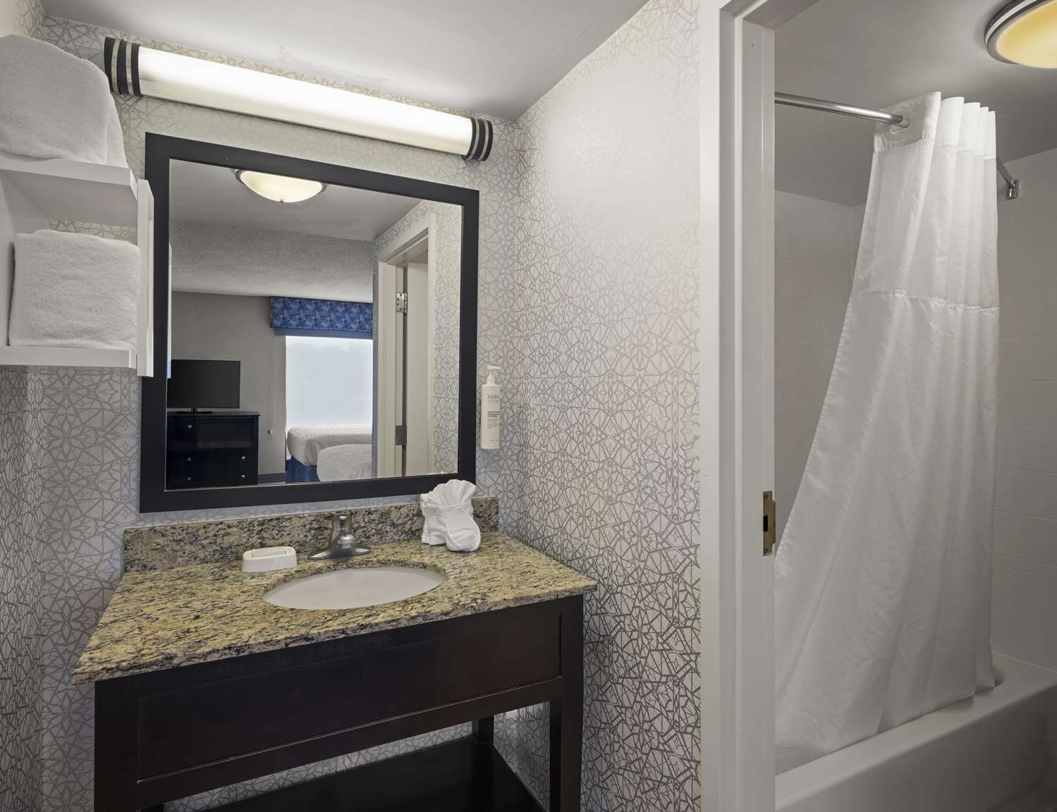 hampton inn and suites arundel mills baltimore