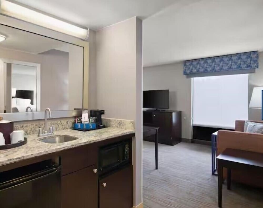hampton inn and suites arundel mills baltimore