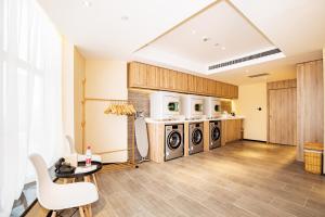 atour hotel qingdao jiaozhou
