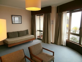 cheerfulway bravamar hotel