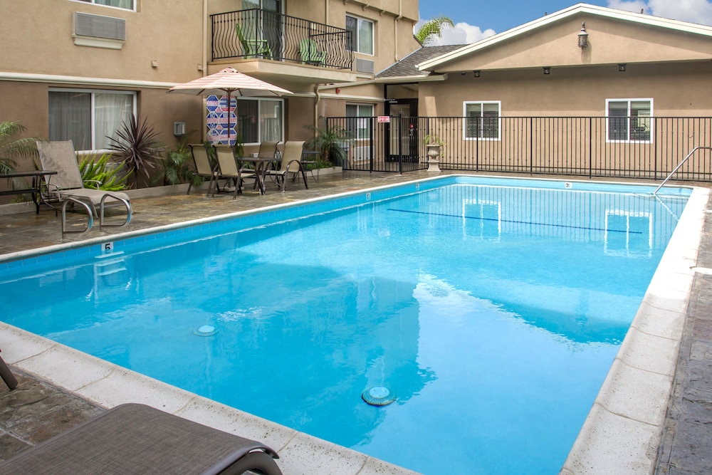 comfort inn cockatoo near lax airport