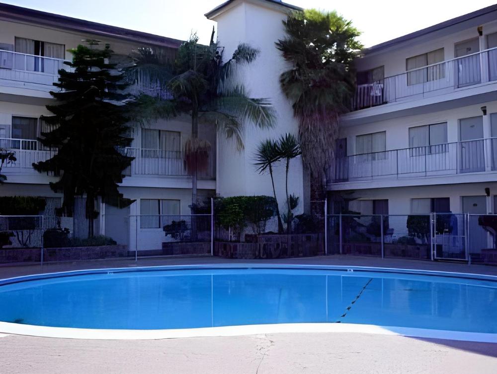 heritage inn express hayward