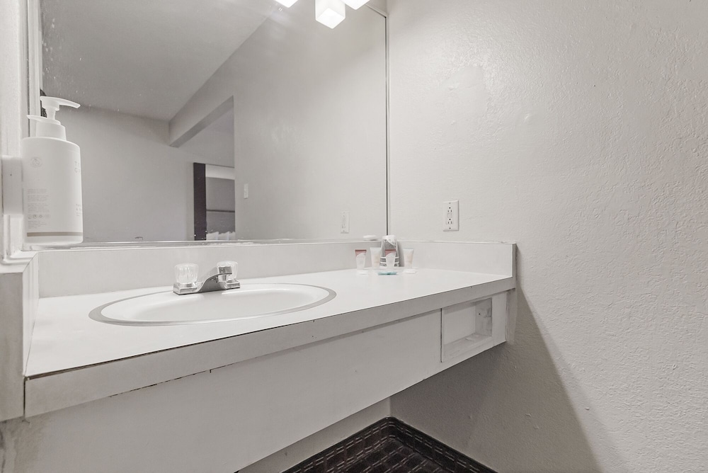 heritage inn express hayward