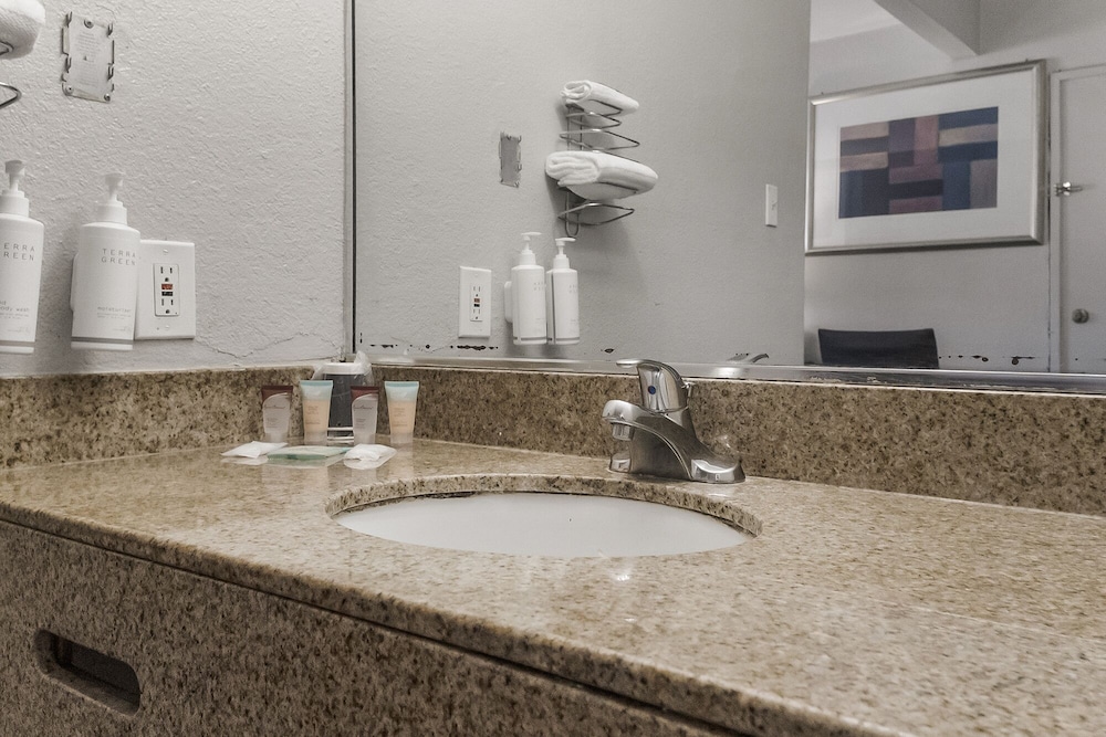 heritage inn express hayward