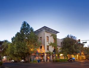hotel healdsburg