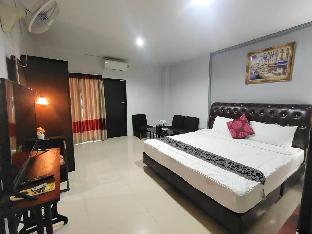 the rich room