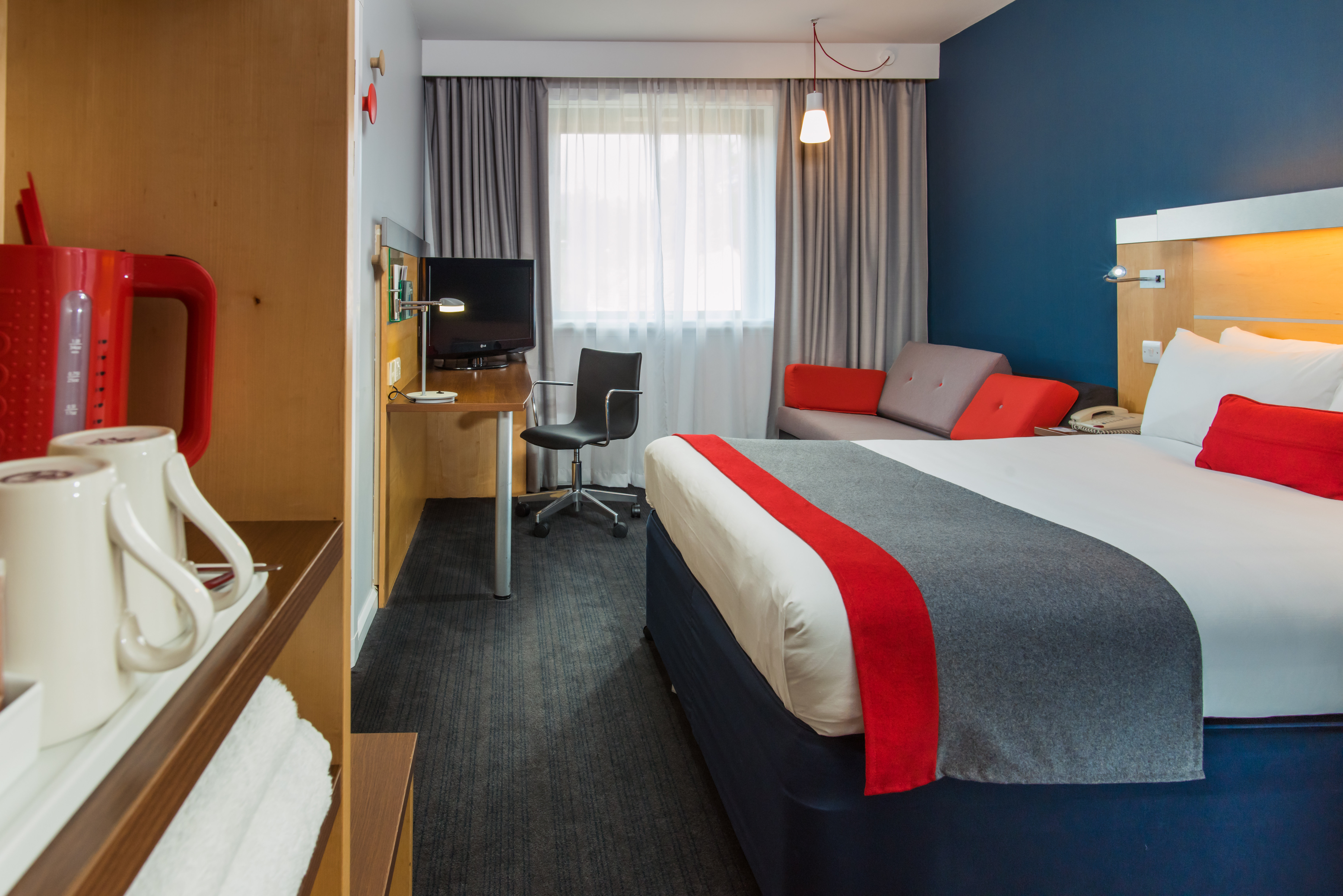 holiday inn express hemel hempstead by ihg