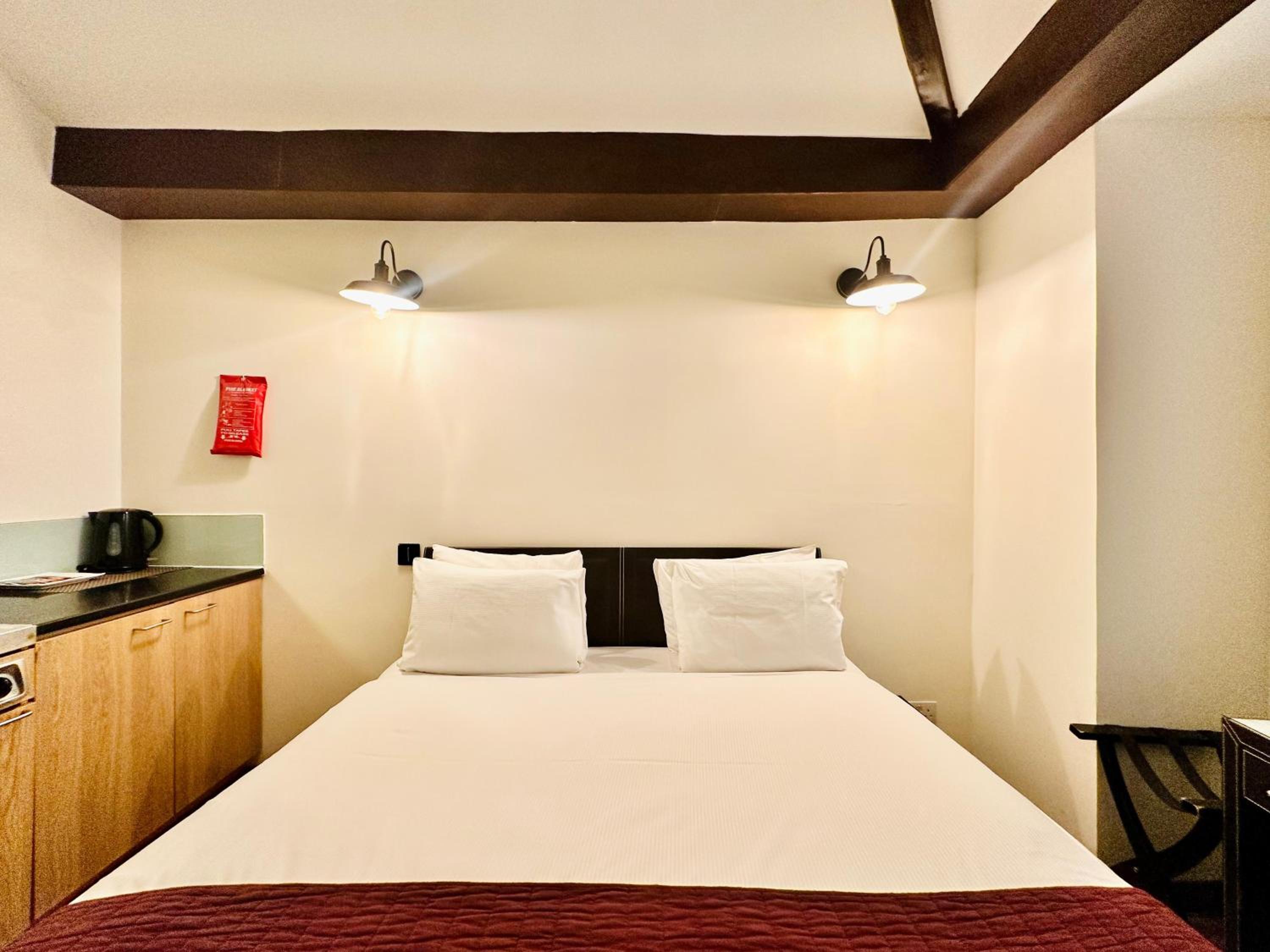 holiday inn express hemel hempstead by ihg