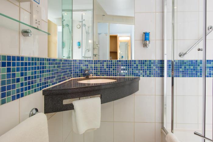 holiday inn express hemel hempstead by ihg