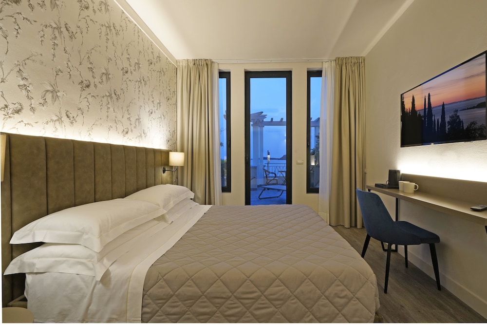 hotel du lac