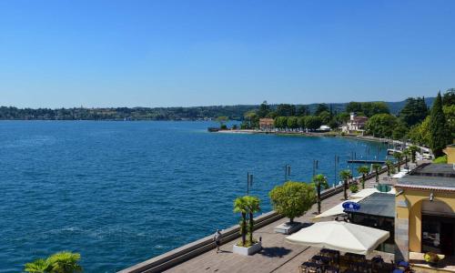 hotel du lac