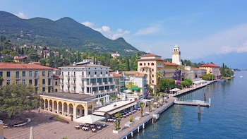 hotel du lac