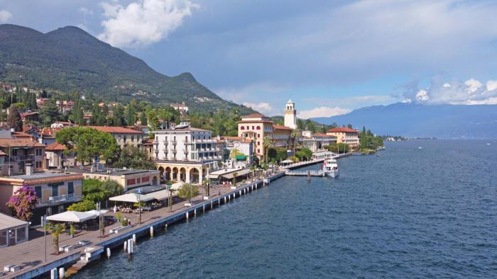 hotel du lac