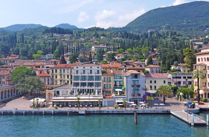hotel du lac