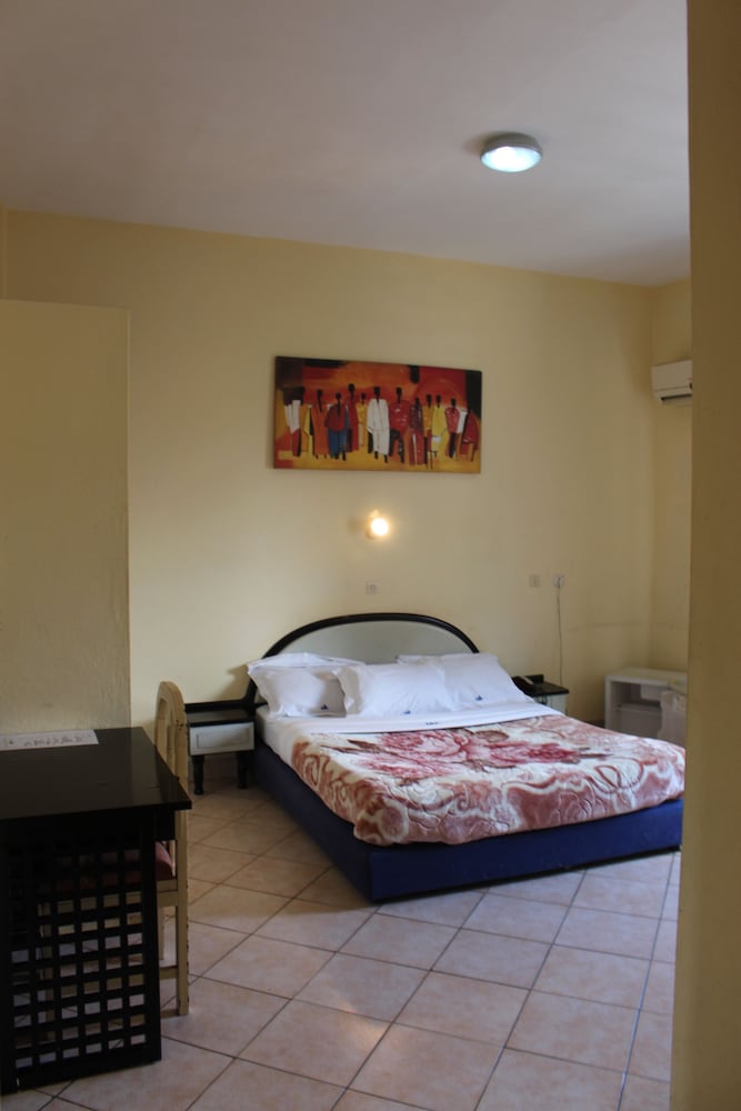 hotel beausejour mirabel