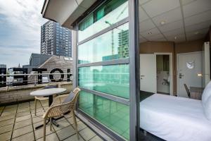 hotel docklands