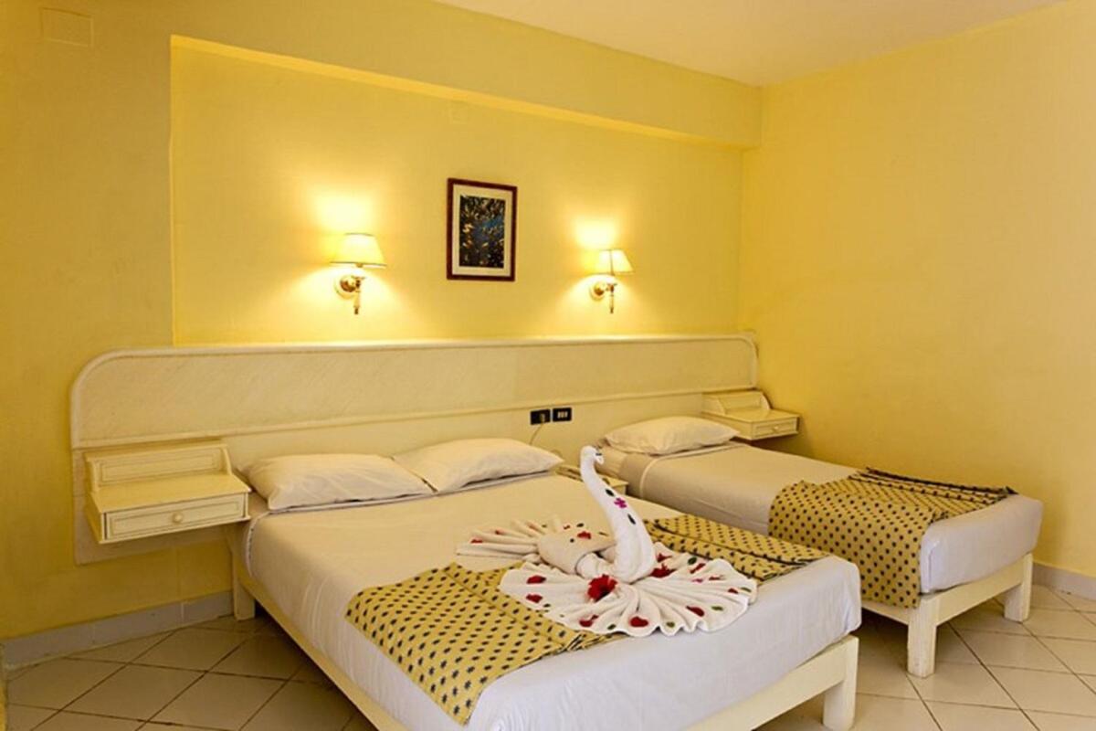 empire hotel aqua park