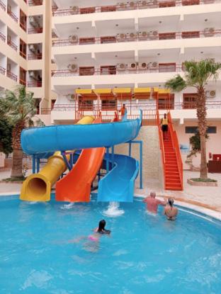 empire hotel aqua park