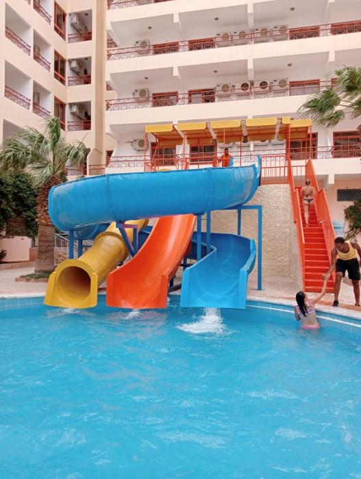 empire hotel aqua park