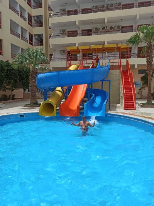 empire hotel aqua park