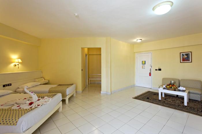 empire hotel aqua park