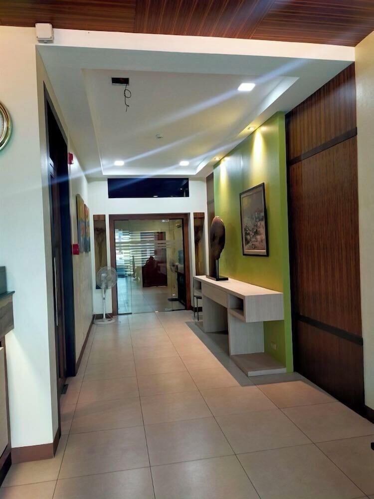 joyce apartelle kalentong