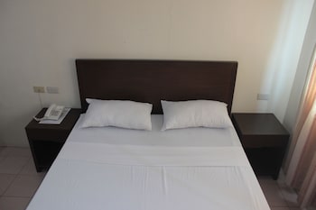 joyce apartelle kalentong