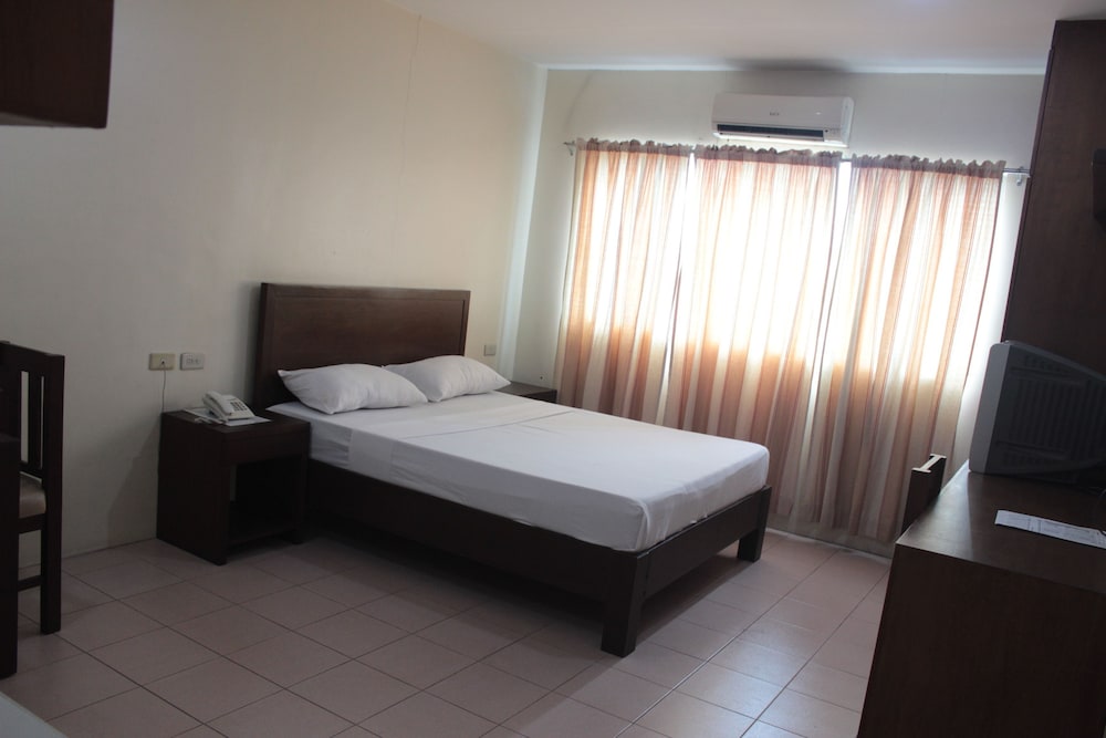 joyce apartelle kalentong