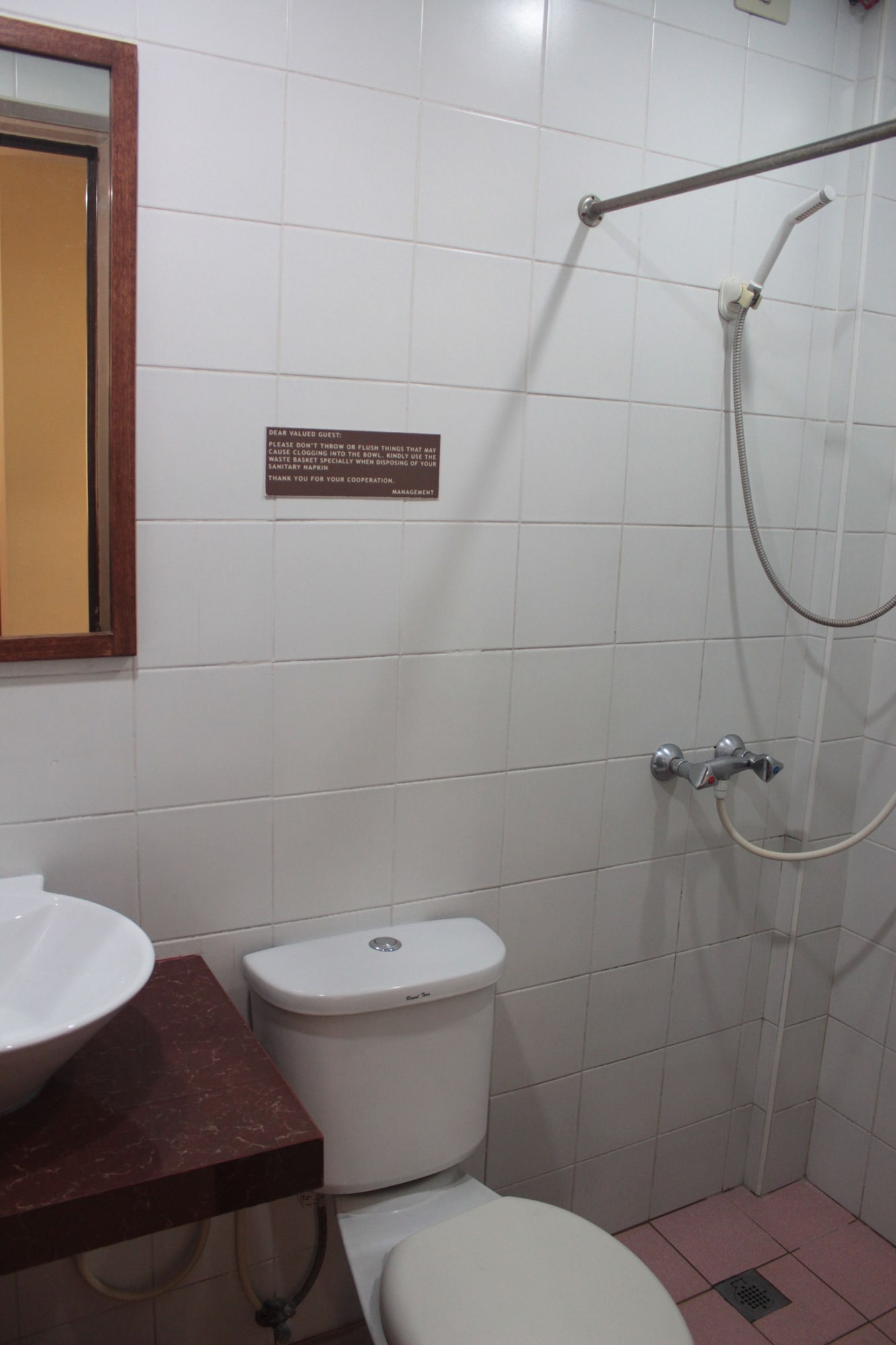 joyce apartelle kalentong