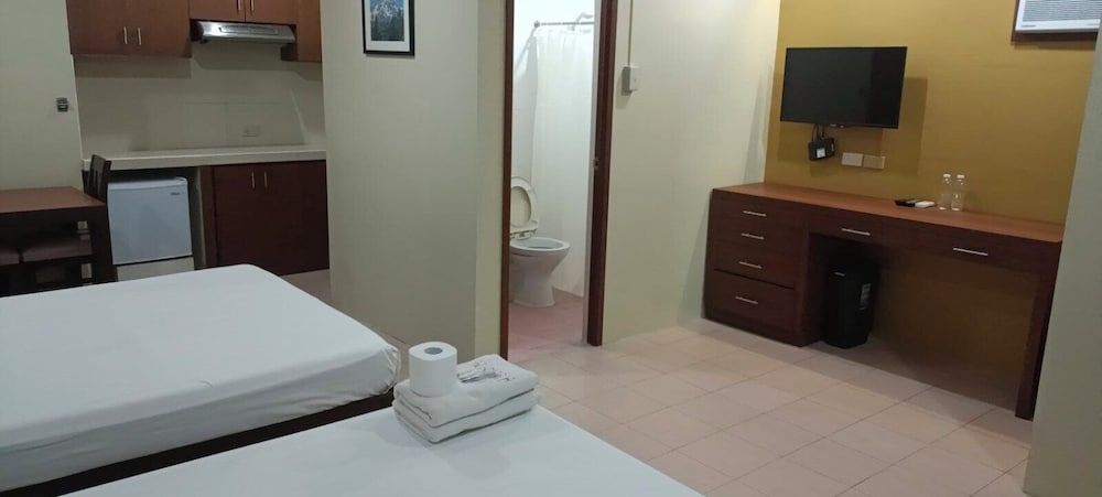 joyce apartelle kalentong