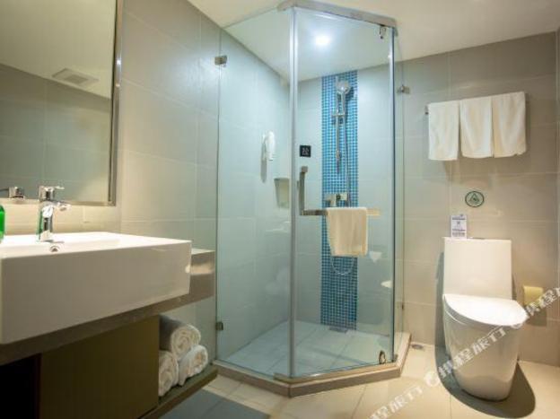 homeinn selected heihe central street pedestrian street