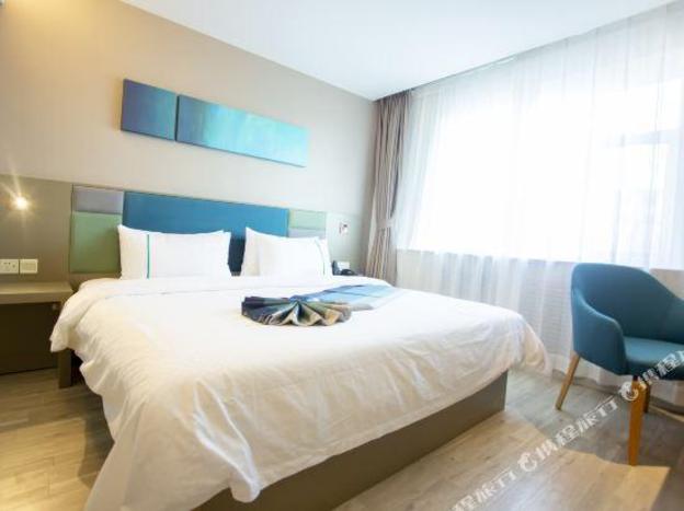 homeinn selected heihe central street pedestrian street