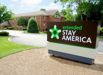 Hometowne Studios & Suites By Red Roof Greensboro,Guilford County>>Greensboro,2 star