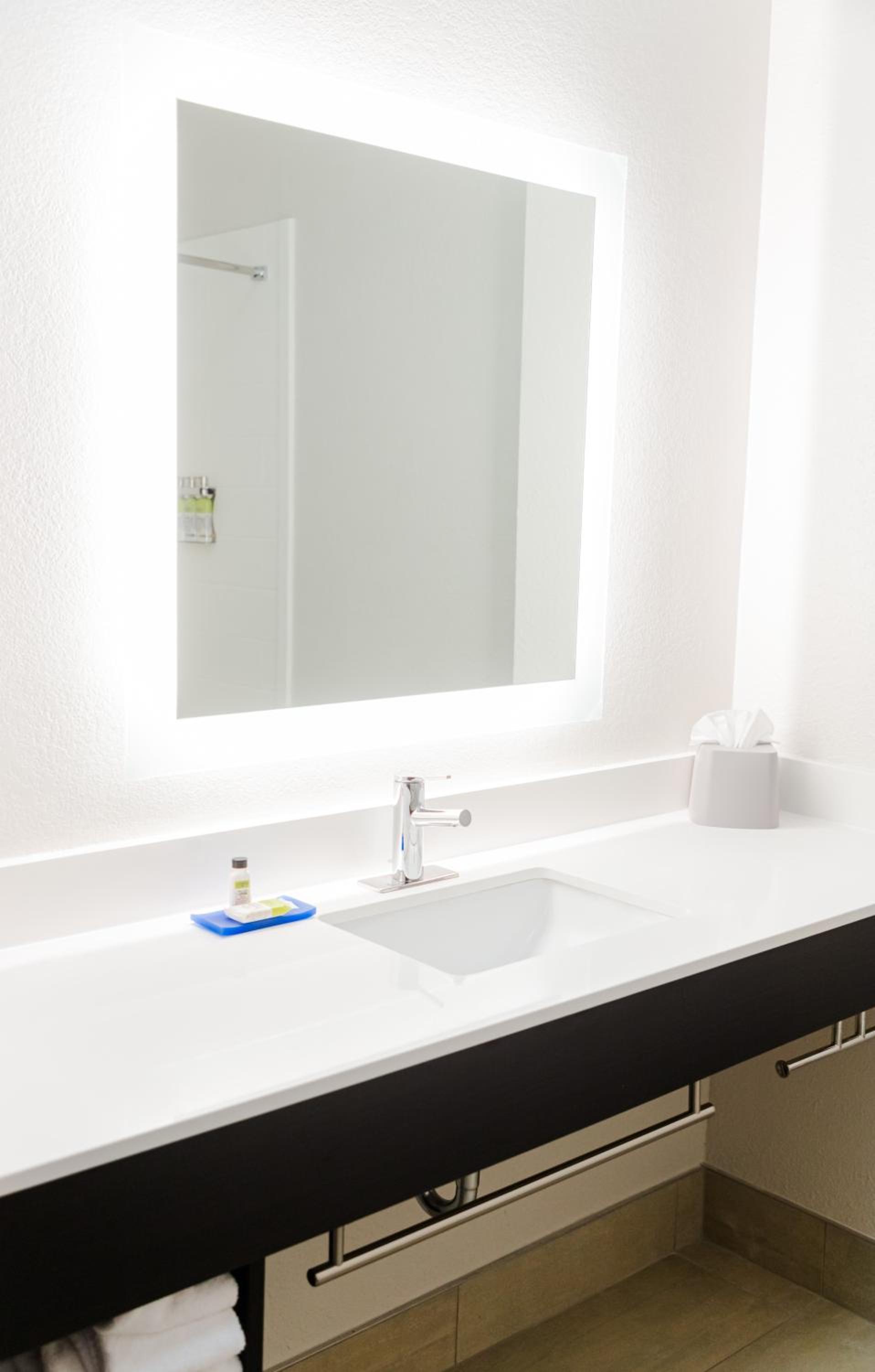 holiday inn express greenville by ihg