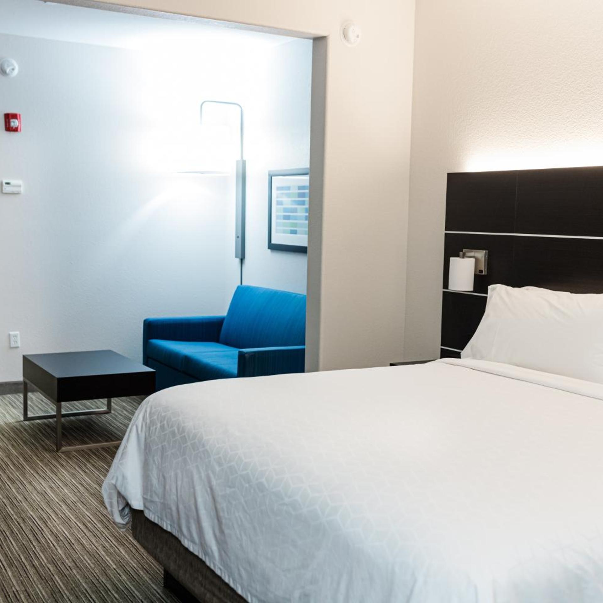 holiday inn express greenville by ihg
