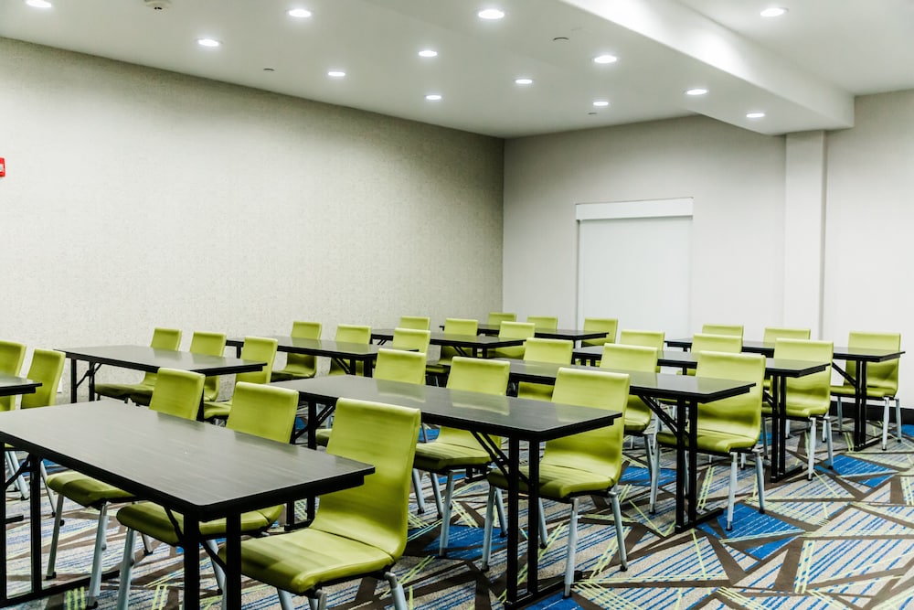holiday inn express greenville by ihg