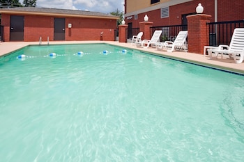 Holiday Inn Express Greenville By Ihg,Butler>>Alabama,3 star