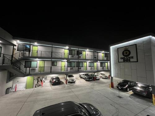 deluxe inn hawthorne