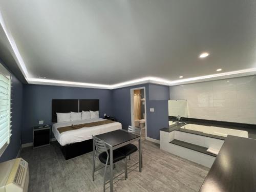 deluxe inn hawthorne