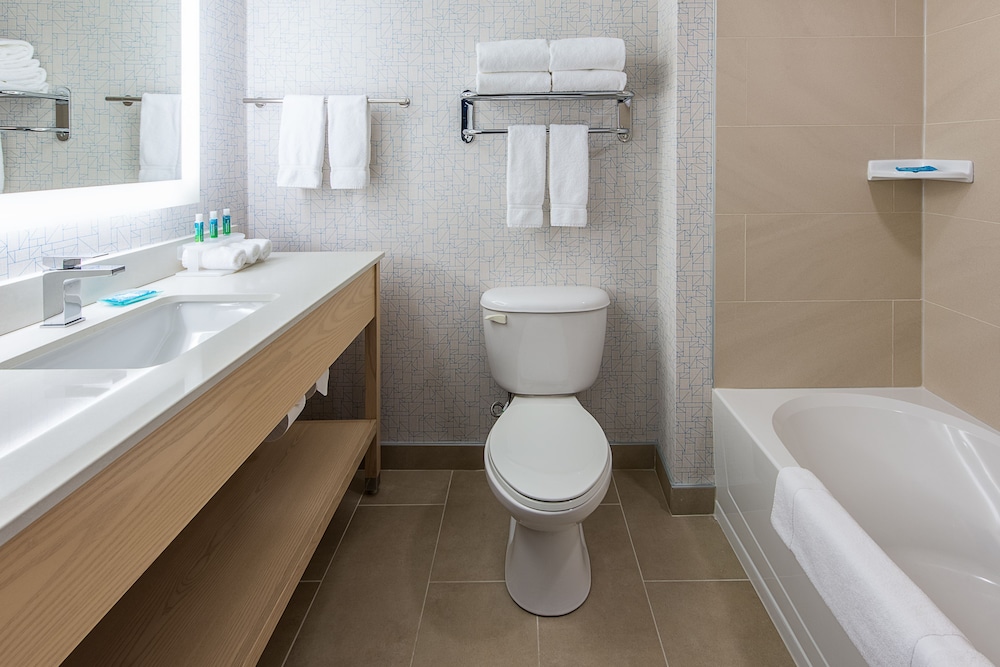 holiday inn express and suites halifax bedford by ihg