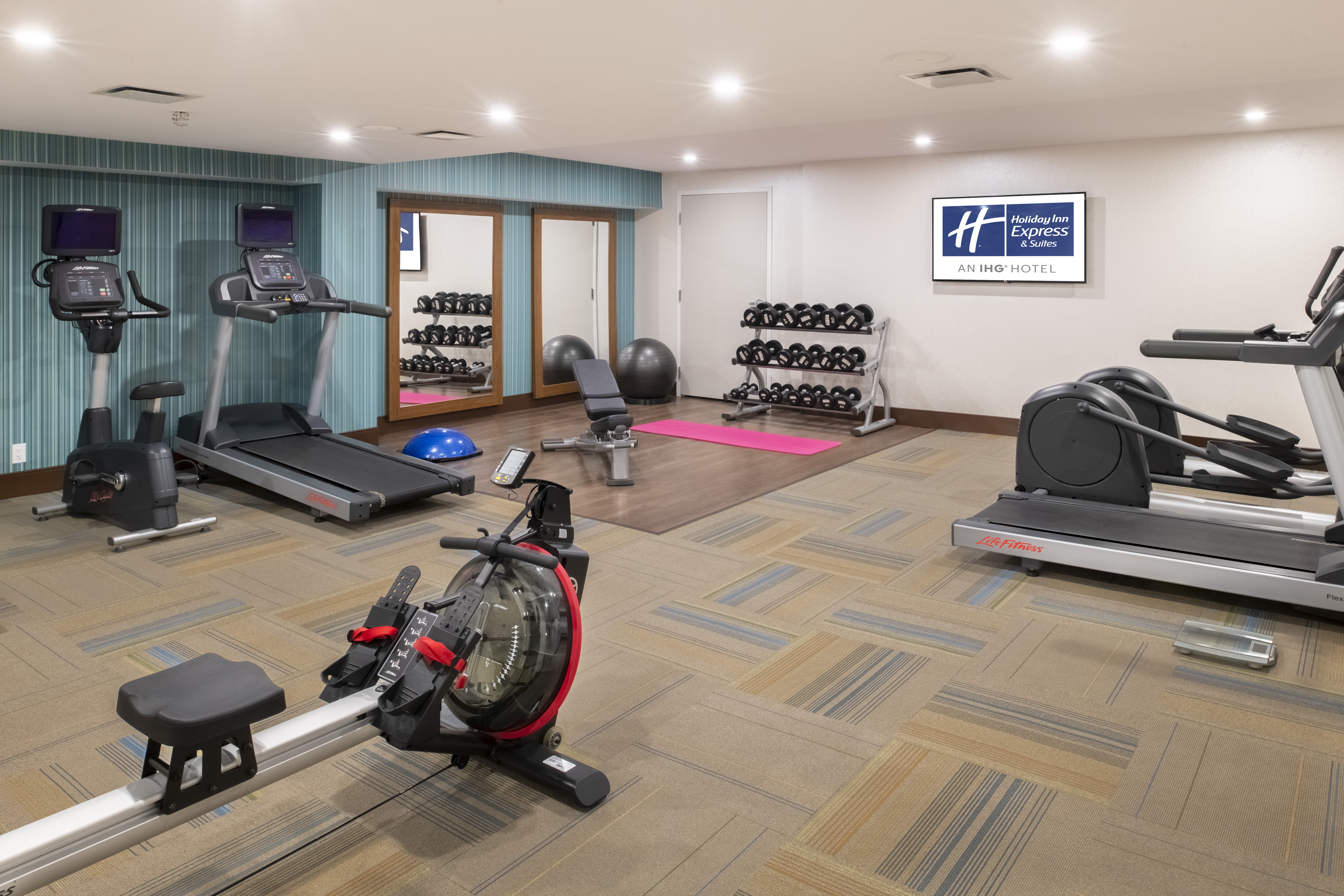 holiday inn express and suites halifax bedford by ihg