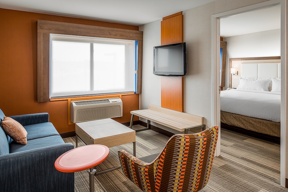holiday inn express and suites halifax bedford by ihg