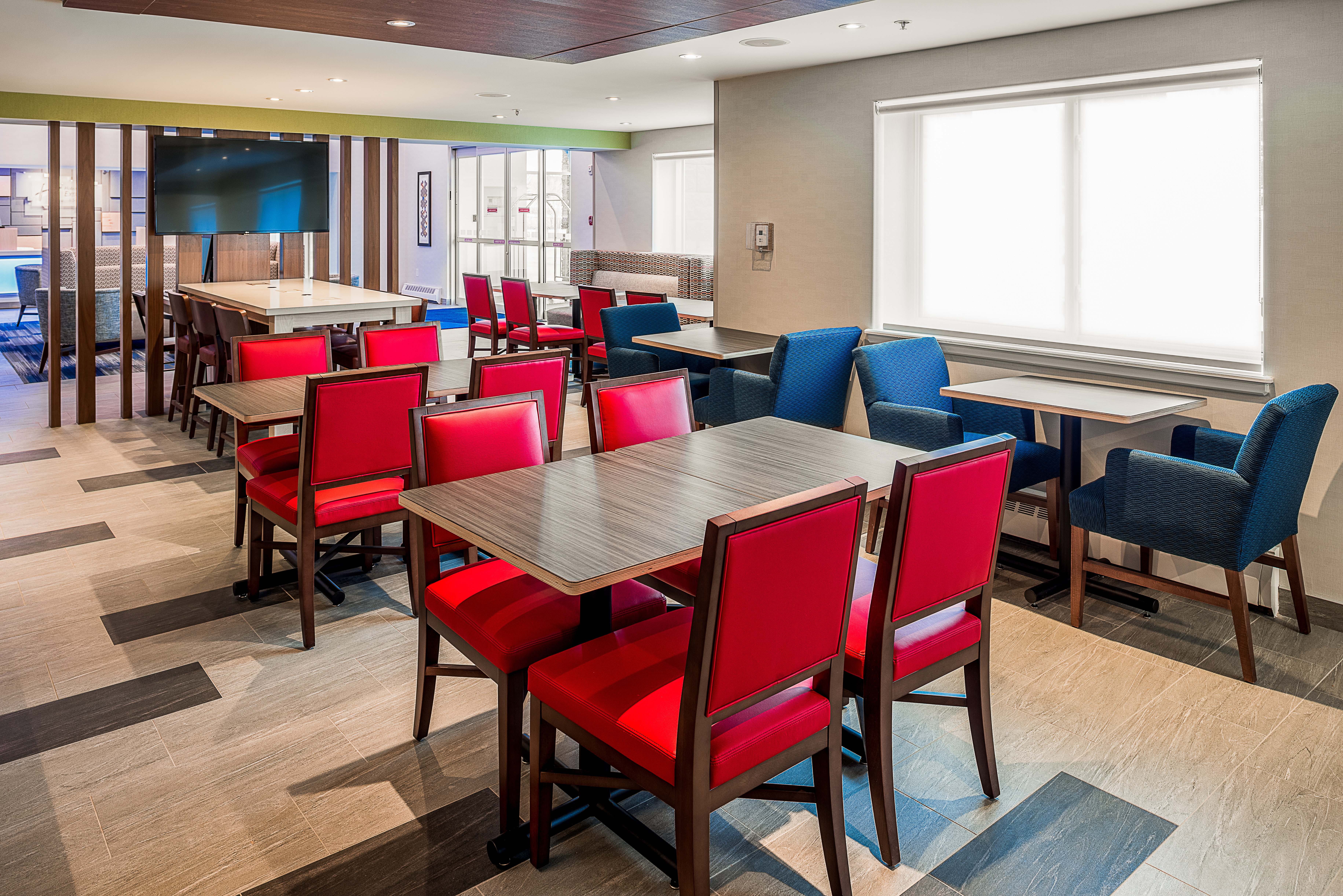 holiday inn express and suites halifax bedford by ihg