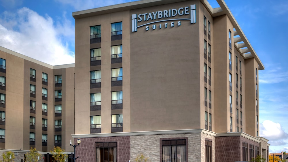 Staybridge Suites Hamilton Downtown By Ihg,Hamilton>>Burlington,3 star