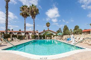 Days Inn By Wyndham Camarillo - Ventura,Los Angeles>>Camarillo,2 star
